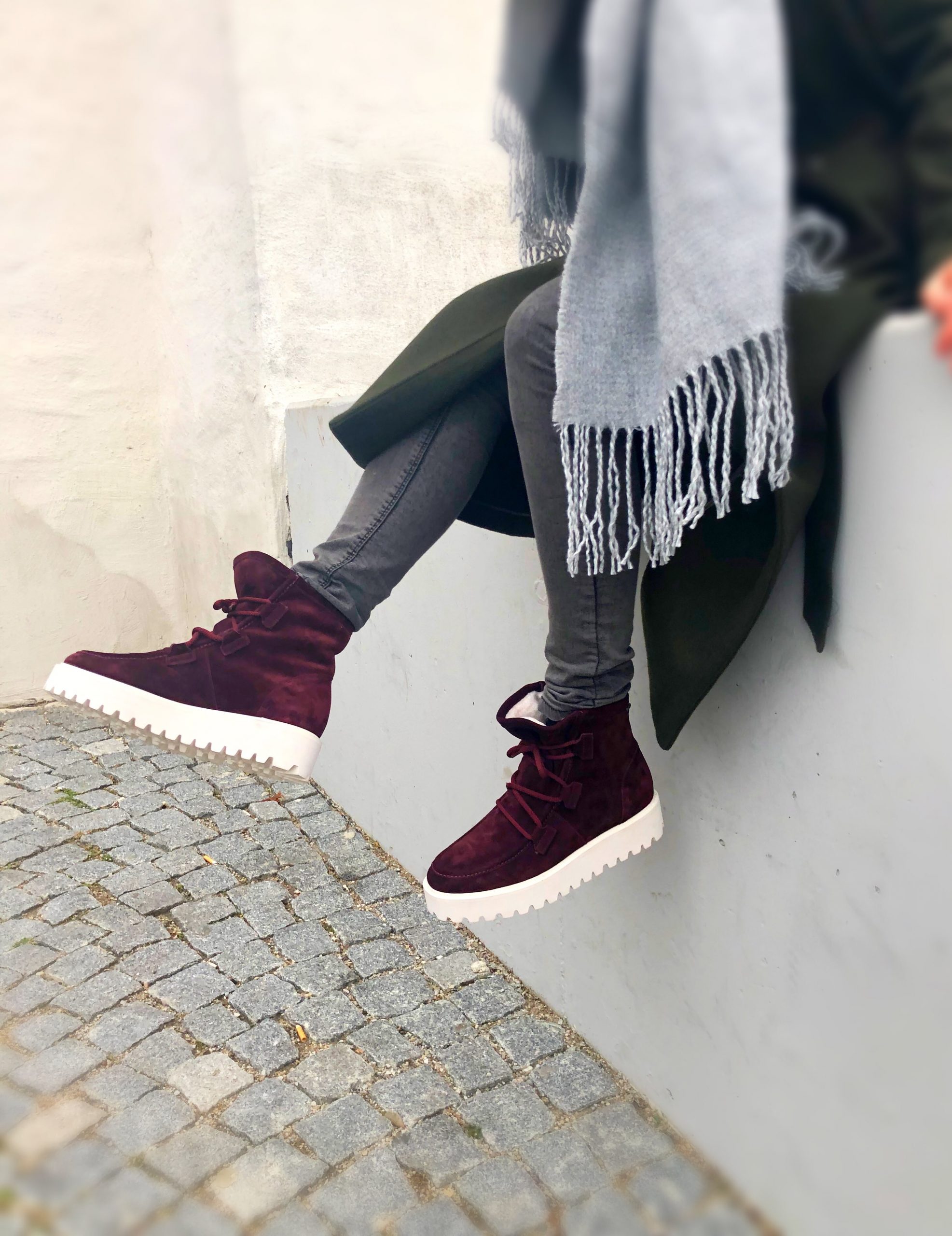 Read more about the article Beratung in Ingolstadt: Warum wir bei Achtzig20 gerne zu Schuhmodels werden und aufs Reisen auch verzichten können