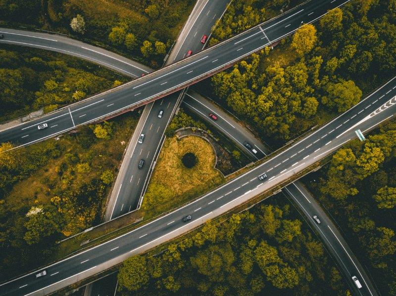 Read more about the article Marketing Attribution leicht gemacht oder: Was wir von Verkehrskameras für die Budgetplanung lernen können