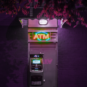 FundingRounds-ATM Stylischer Geldautomat als Zeichen für Funding Rounds