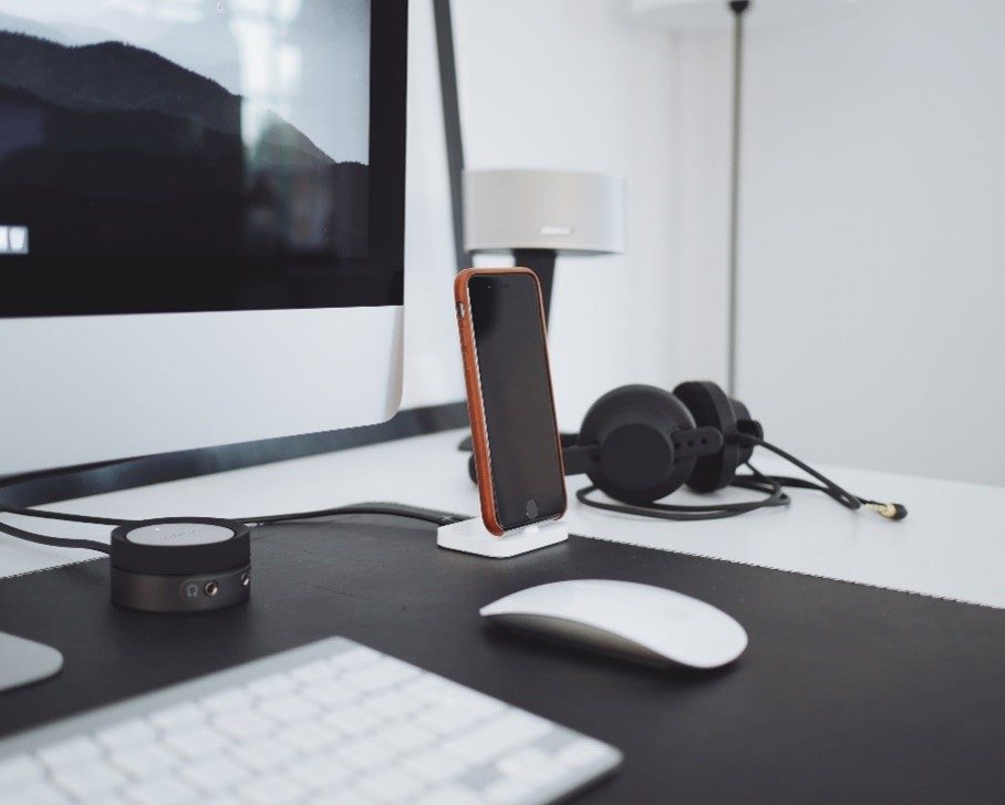 AlwaysOn_2 Bild eines cleanen Arbeitsplatzes.